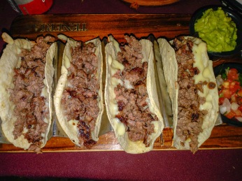I obowiązkowe tacos!